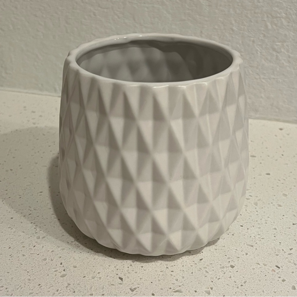 Like New Modern White Textured Vase - Home Decor Accent Bowl